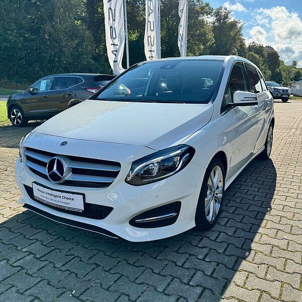 Mercedes-Benz B 200 Urban Style Edition (246.243) Autom SHZ Navi 11.. .