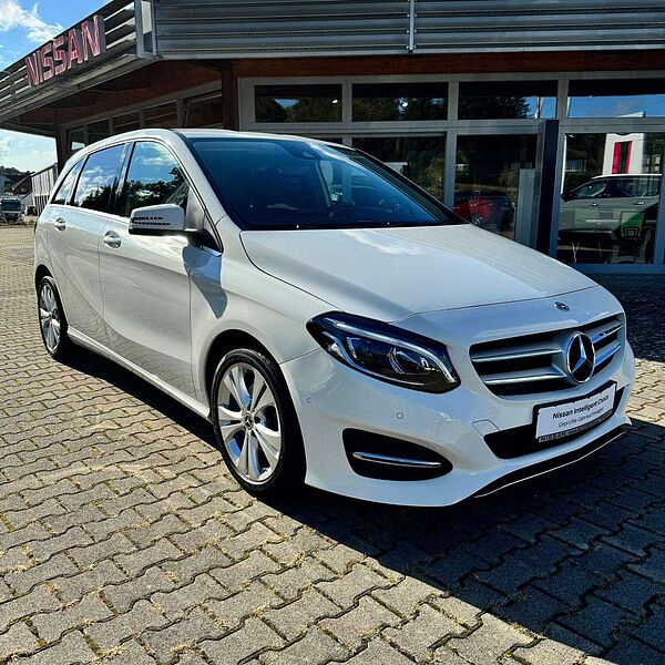 Mercedes-Benz B 200 Urban Style Edition (246.243) Autom SHZ Navi 11.. .