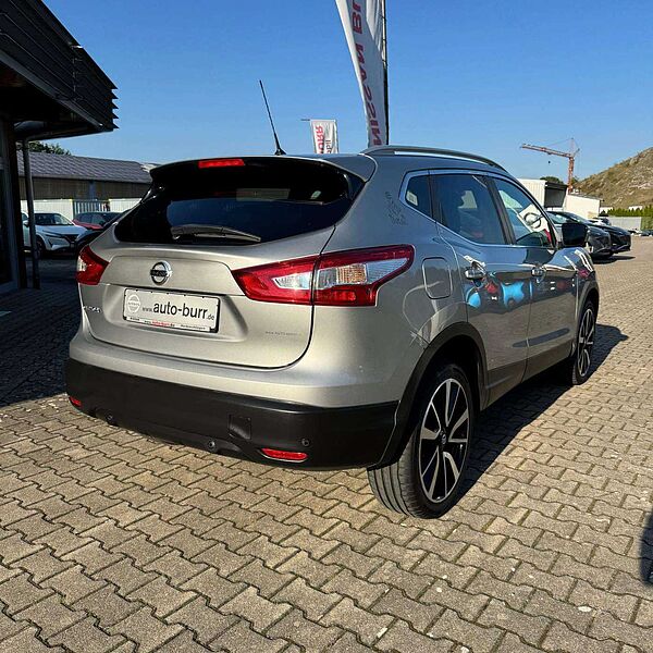 Nissan Qashqai Tekna 1.6 dCi DPF 4x2 Navi Sitzheizung 96 kW (1.. .