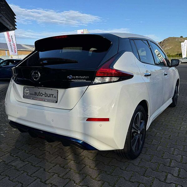 Nissan Leaf N-Connecta LED Paket Klima Navi 110 kW (150 PS). ..